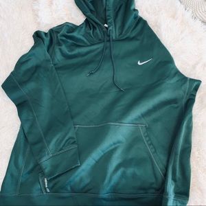nike therma-fit hoodie